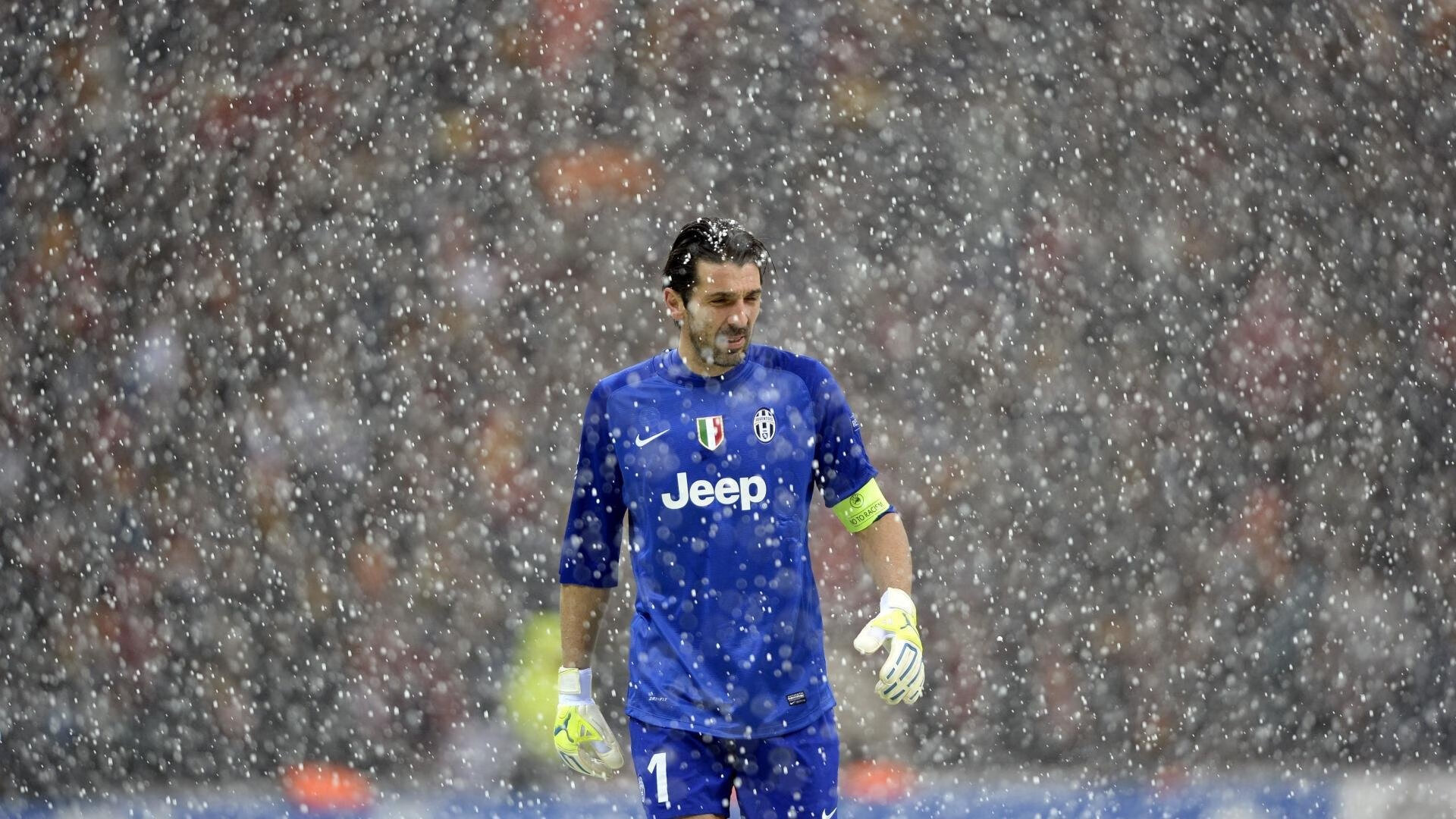 打疯了！湖人火力全开一度领先18分：东契奇166，詹姆斯乐开花，东契奇与詹姆斯